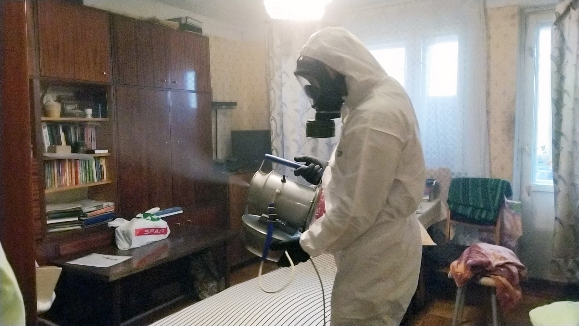 ФОТО Безопасны ли препараты для дезинсекции в Уссурийске? | подробно